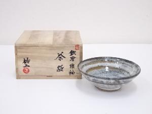 阿部祐工造　鉄絵糖釉茶碗